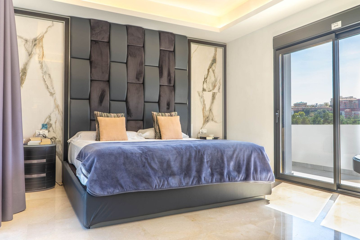 7 Bed Townhouse for sale in Torrequebrada Costa Del Sol, Málaga, Spain