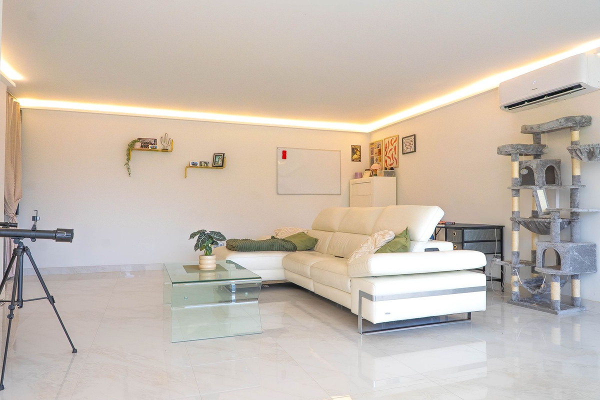 7 Bed Townhouse for sale in Torrequebrada Costa Del Sol, Málaga, Spain