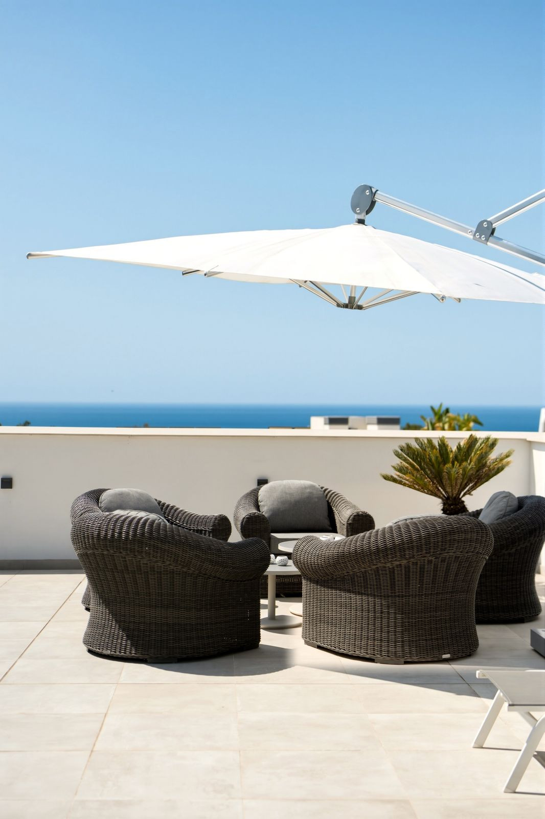 4 Bed Apartment for sale in Selwo Costa Del Sol, Málaga, Spain