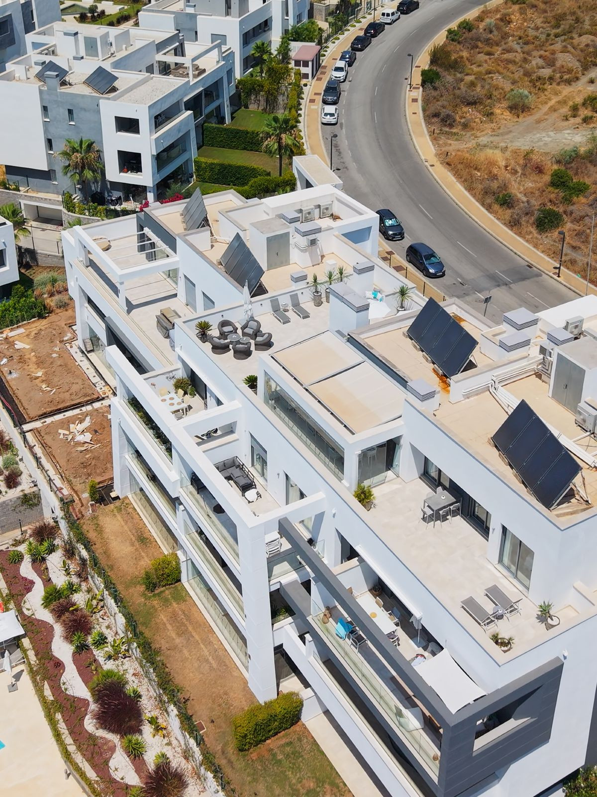 4 Bed Apartment for sale in Selwo Costa Del Sol, Málaga, Spain