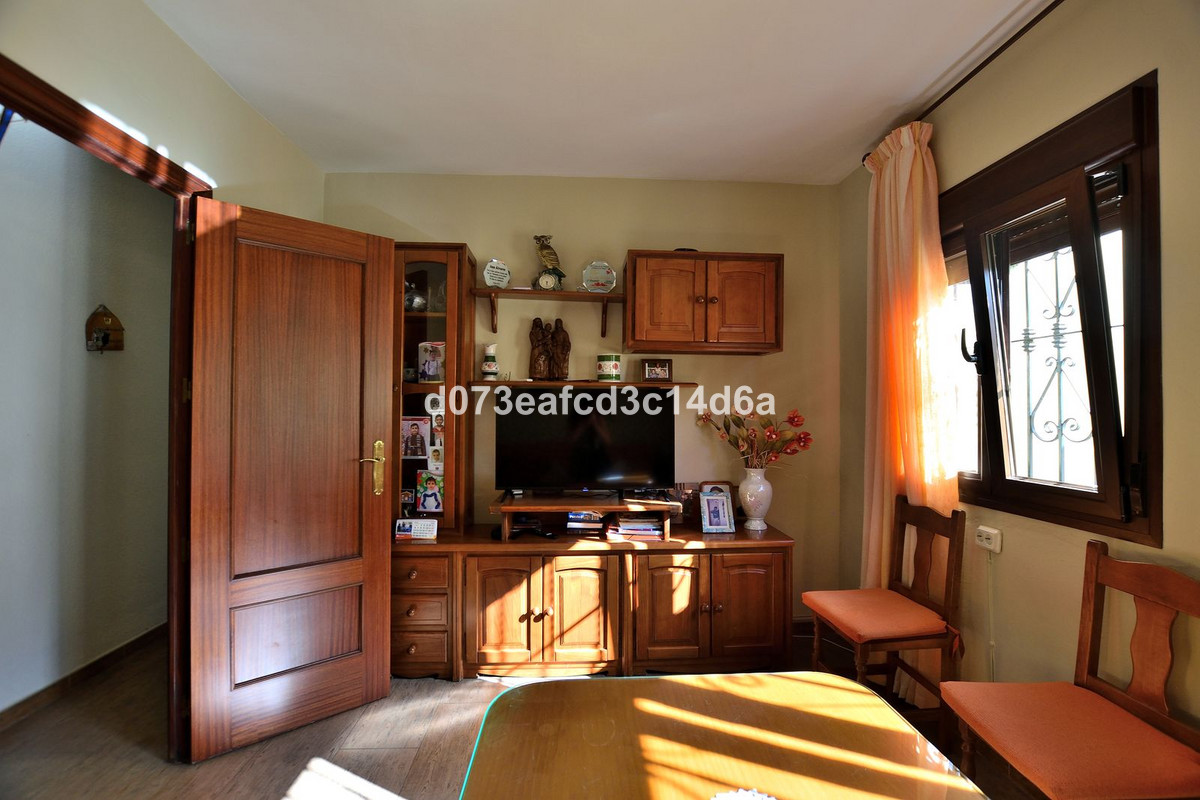 4 Bed Townhouse for sale in Ronda Costa Del Sol, Málaga, Spain
