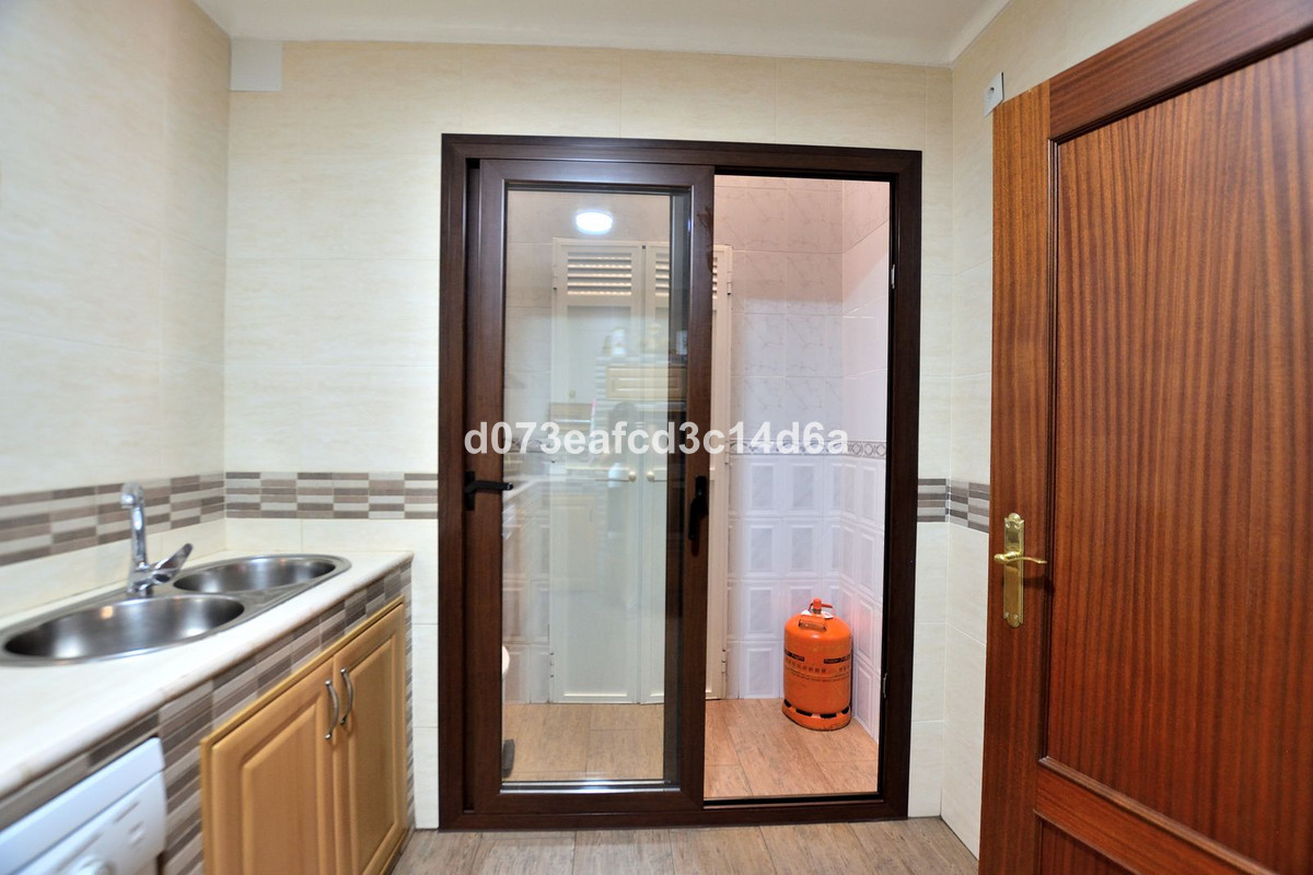 4 Bed Townhouse for sale in Ronda Costa Del Sol, Málaga, Spain