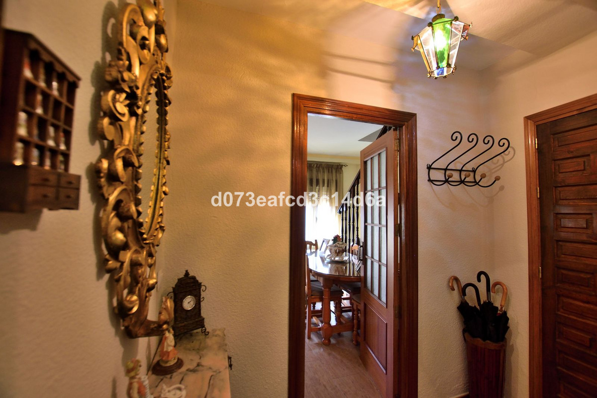 4 Bed Townhouse for sale in Ronda Costa Del Sol, Málaga, Spain