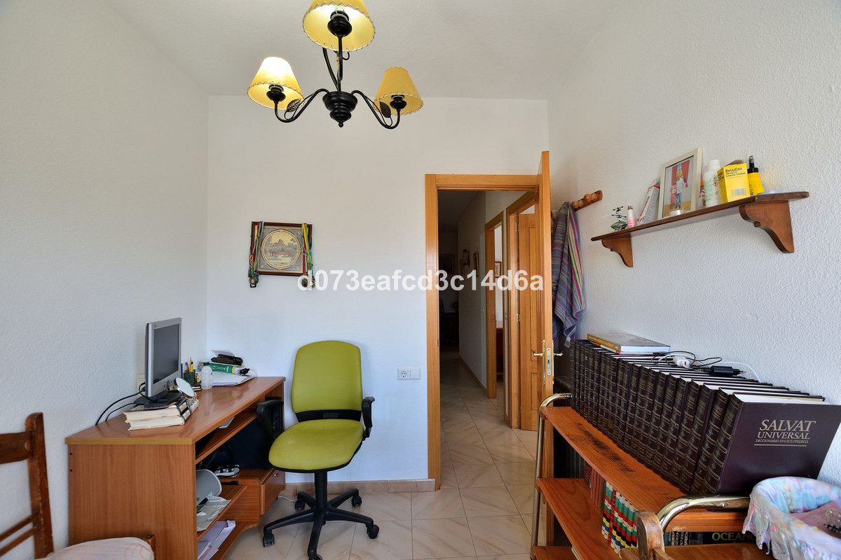 4 Bed Townhouse for sale in Ronda Costa Del Sol, Málaga, Spain