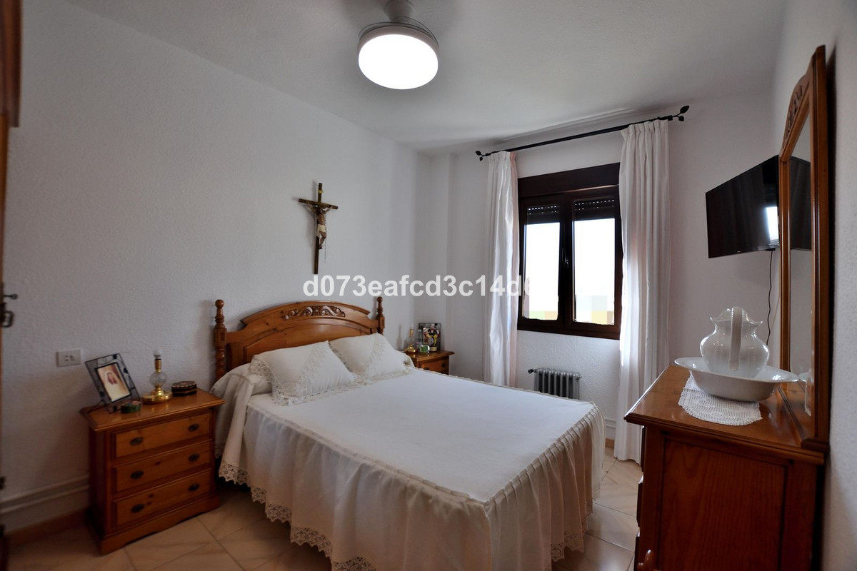 4 Bed Townhouse for sale in Ronda Costa Del Sol, Málaga, Spain