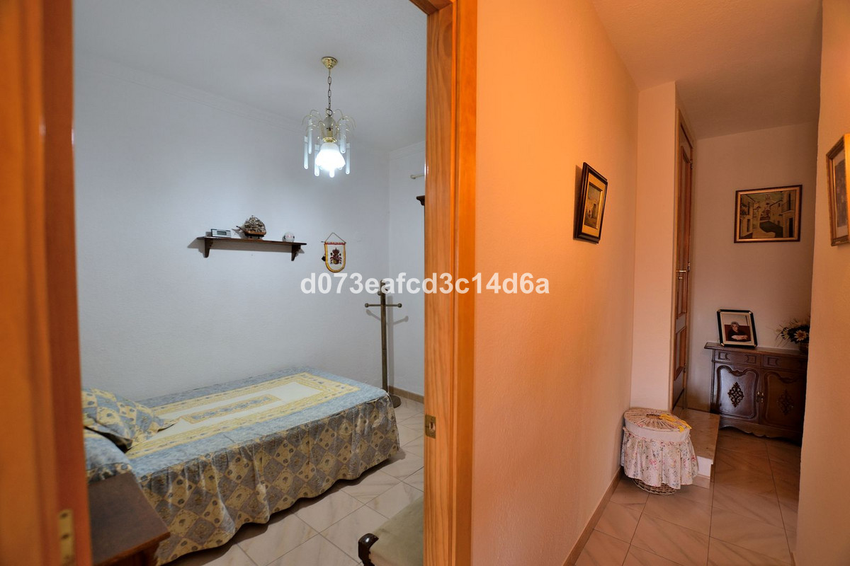 4 Bed Townhouse for sale in Ronda Costa Del Sol, Málaga, Spain