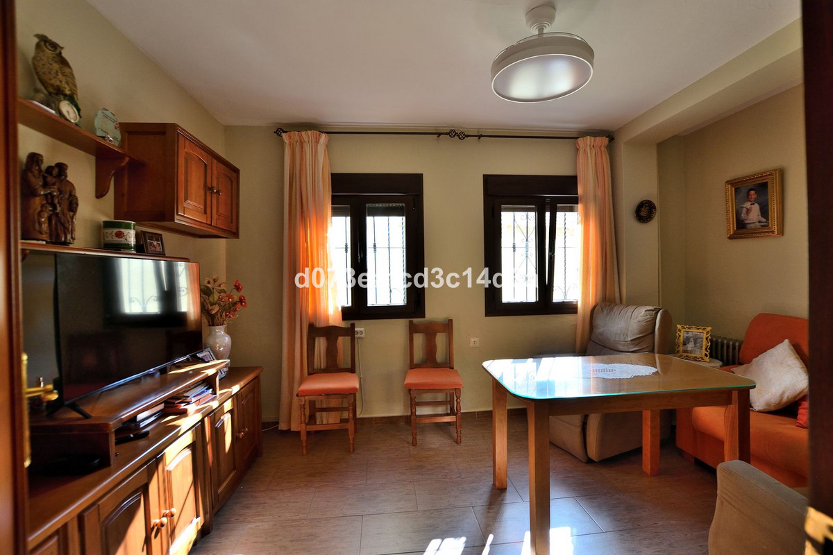 4 Bed Townhouse for sale in Ronda Costa Del Sol, Málaga, Spain
