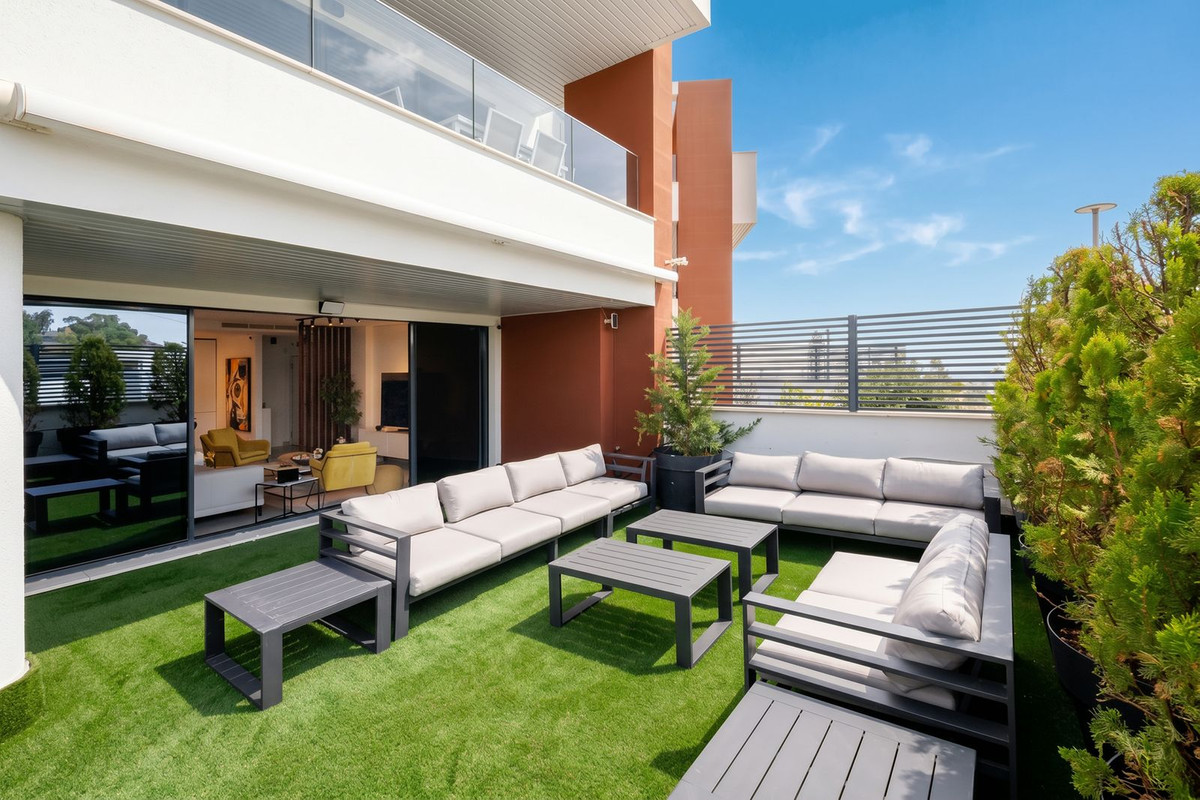 3 Bed Apartment for sale in Benahavís Costa Del Sol, Málaga, Spain