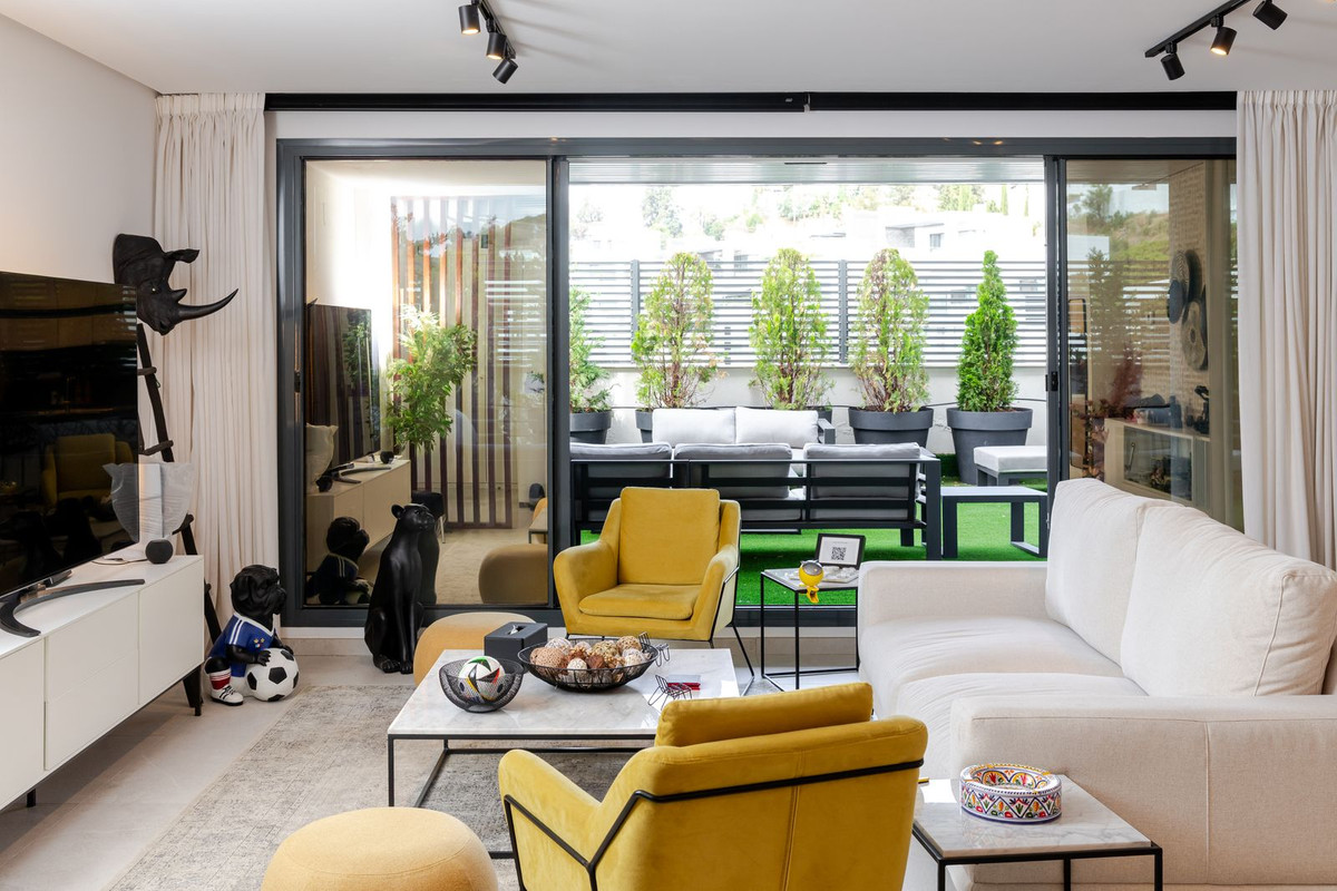 3 Bed Apartment for sale in Benahavís Costa Del Sol, Málaga, Spain