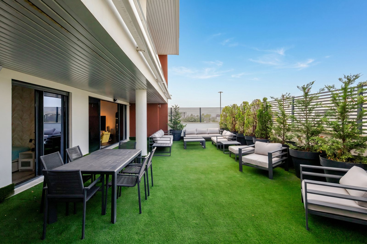 3 Bed Apartment for sale in Benahavís Costa Del Sol, Málaga, Spain