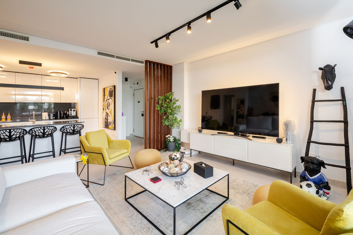 3 Bed Apartment for sale in Benahavís Costa Del Sol, Málaga, Spain