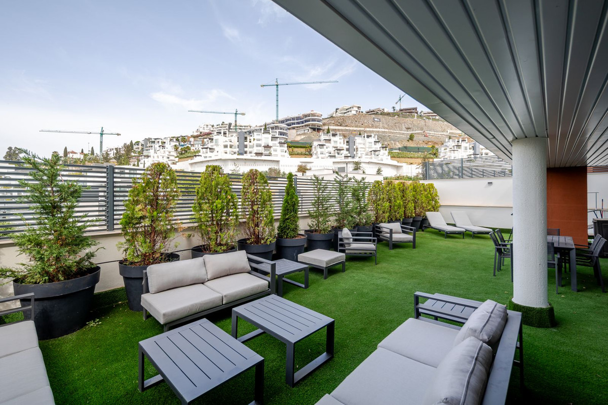 3 Bed Apartment for sale in Benahavís Costa Del Sol, Málaga, Spain