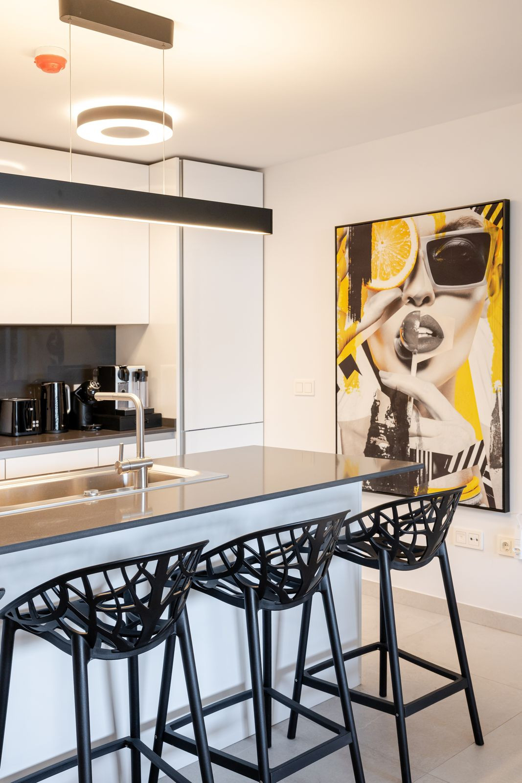 3 Bed Apartment for sale in Benahavís Costa Del Sol, Málaga, Spain