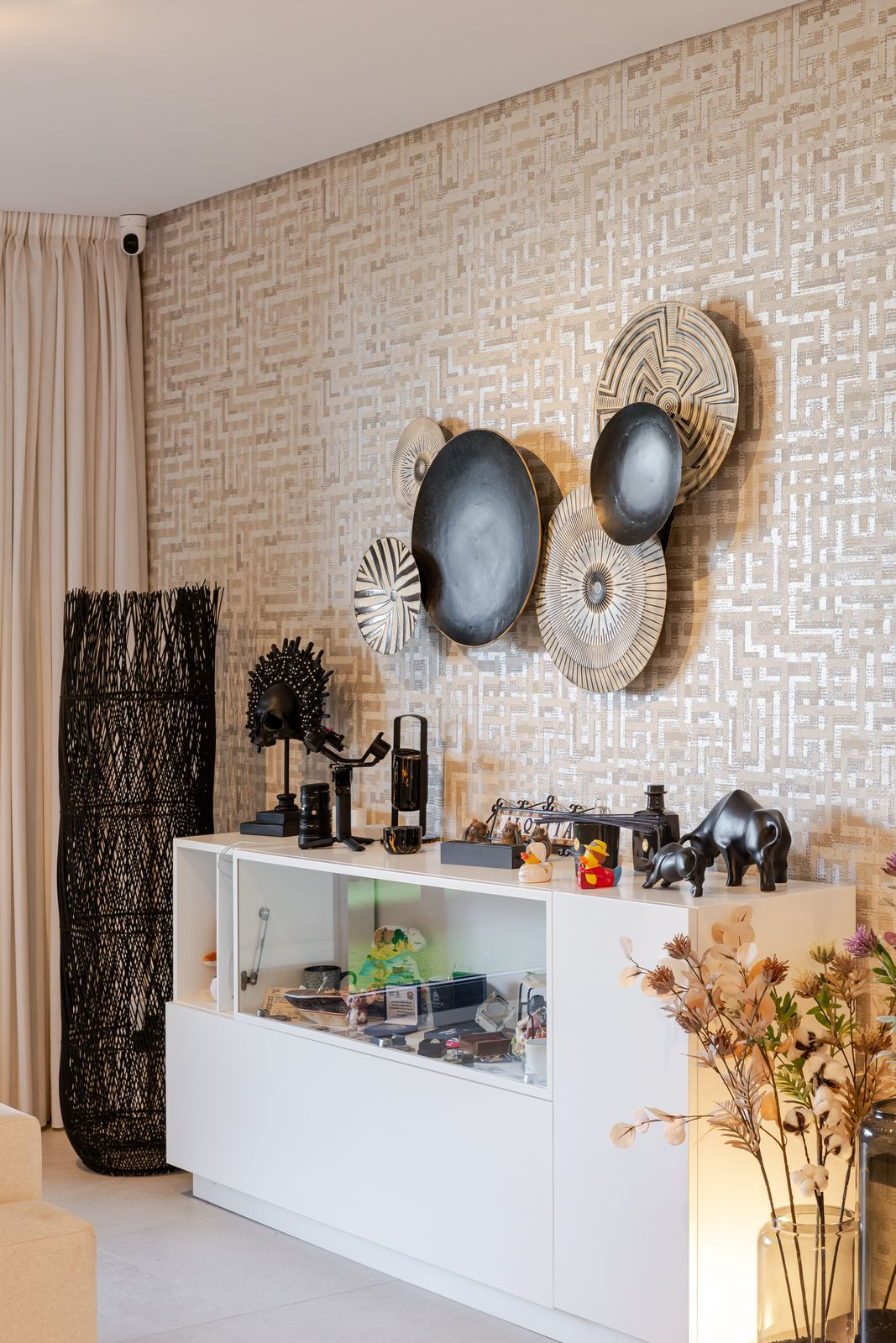 3 Bed Apartment for sale in Benahavís Costa Del Sol, Málaga, Spain