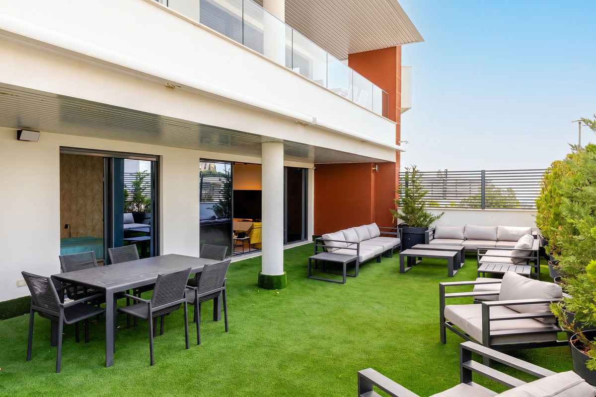 3 Bed Apartment for sale in Benahavís Costa Del Sol, Málaga, Spain