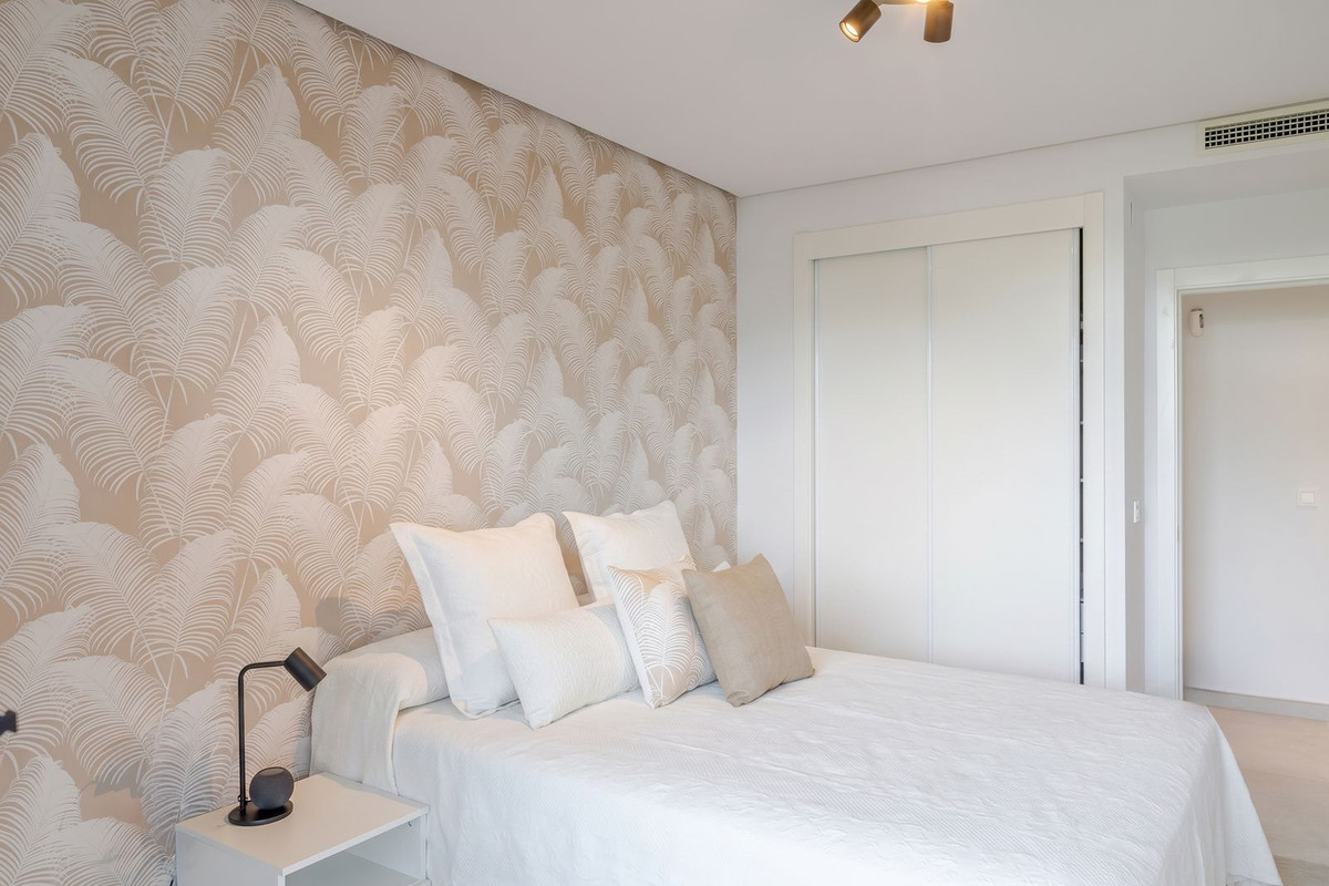 3 Bed Apartment for sale in Benahavís Costa Del Sol, Málaga, Spain