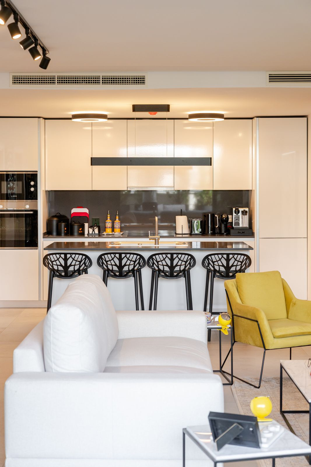 3 Bed Apartment for sale in Benahavís Costa Del Sol, Málaga, Spain