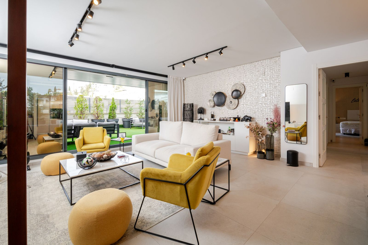 3 Bed Apartment for sale in Benahavís Costa Del Sol, Málaga, Spain