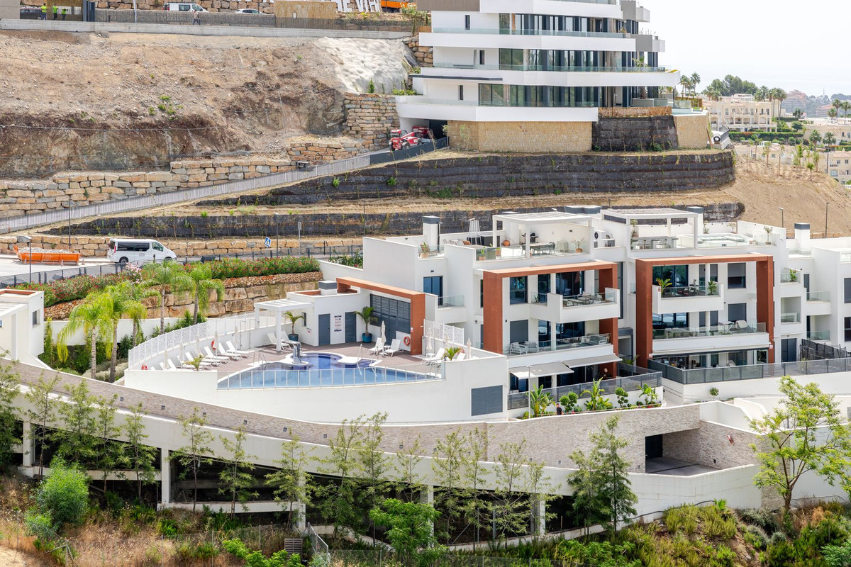 3 Bed Apartment for sale in Benahavís Costa Del Sol, Málaga, Spain