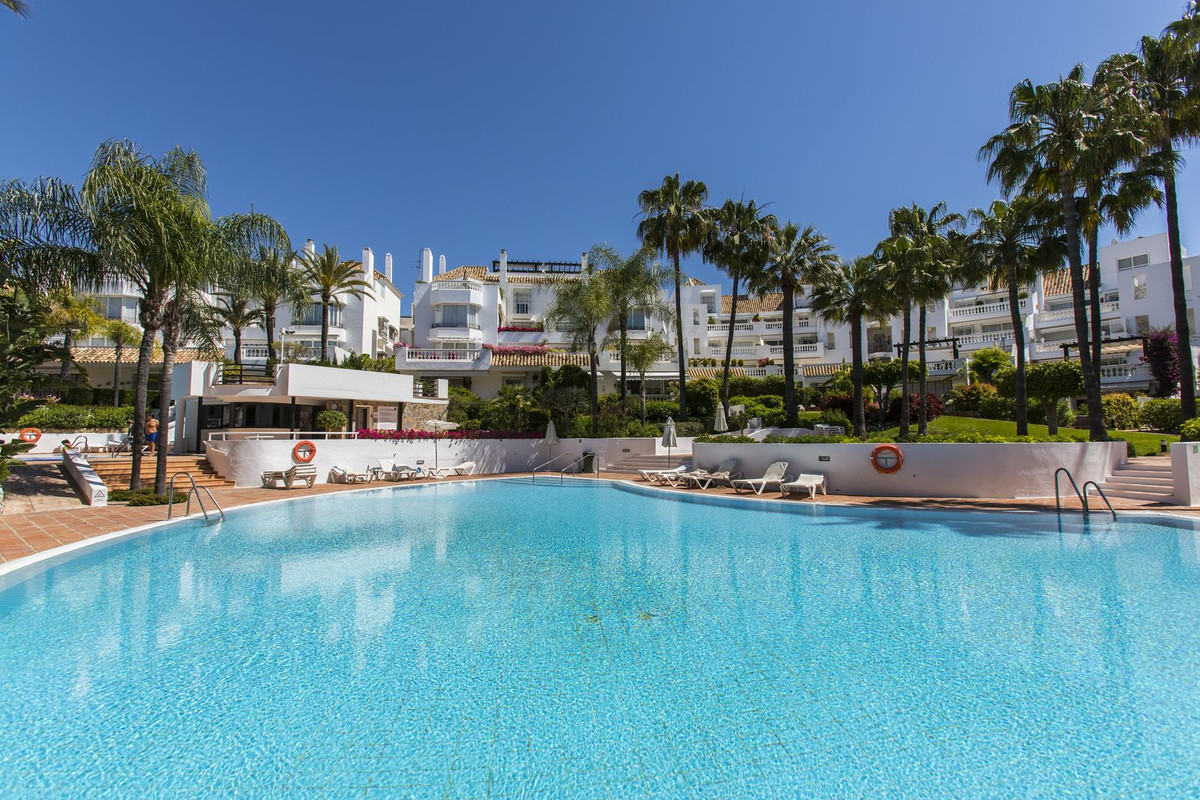 1 Bed Apartment for sale in Marbella Costa Del Sol, Málaga, Spain