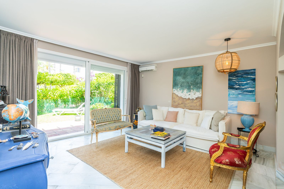 1 Bed Apartment for sale in Marbella Costa Del Sol, Málaga, Spain