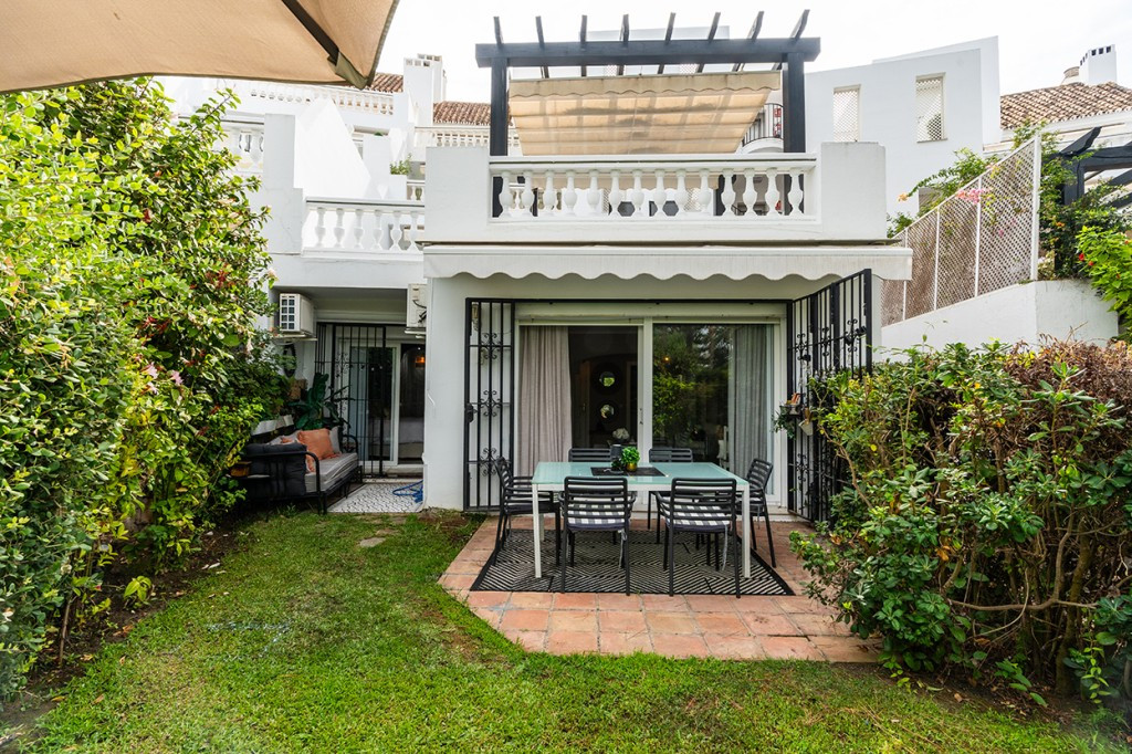 1 Bed Apartment for sale in Marbella Costa Del Sol, Málaga, Spain