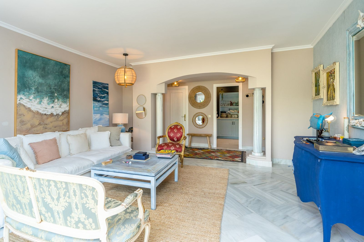 1 Bed Apartment for sale in Marbella Costa Del Sol, Málaga, Spain