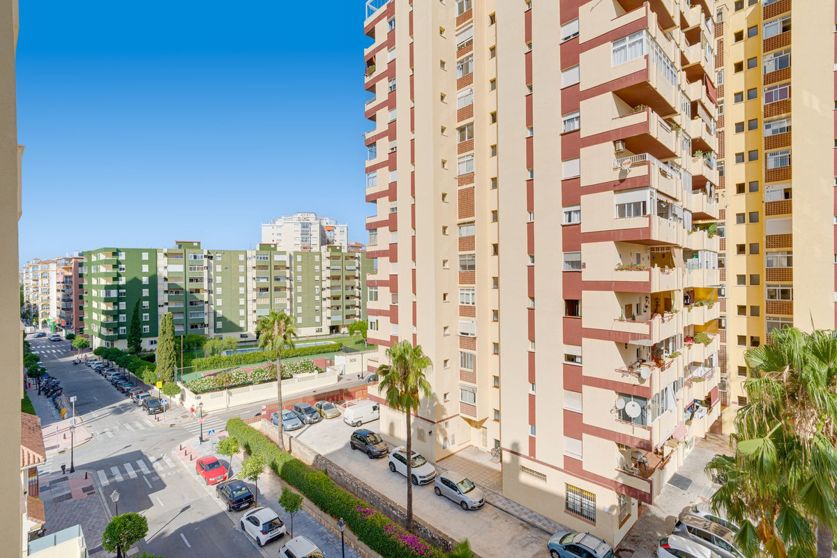 1 Bed Apartment for sale in Los Boliches Costa Del Sol, Málaga, Spain