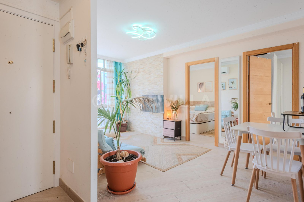 3 Bed Apartment for sale in Fuengirola Costa Del Sol, Málaga, Spain