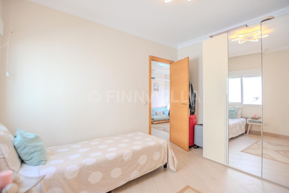 3 Bed Apartment for sale in Fuengirola Costa Del Sol, Málaga, Spain