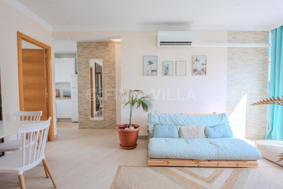3 Bed Apartment for sale in Fuengirola Costa Del Sol, Málaga, Spain