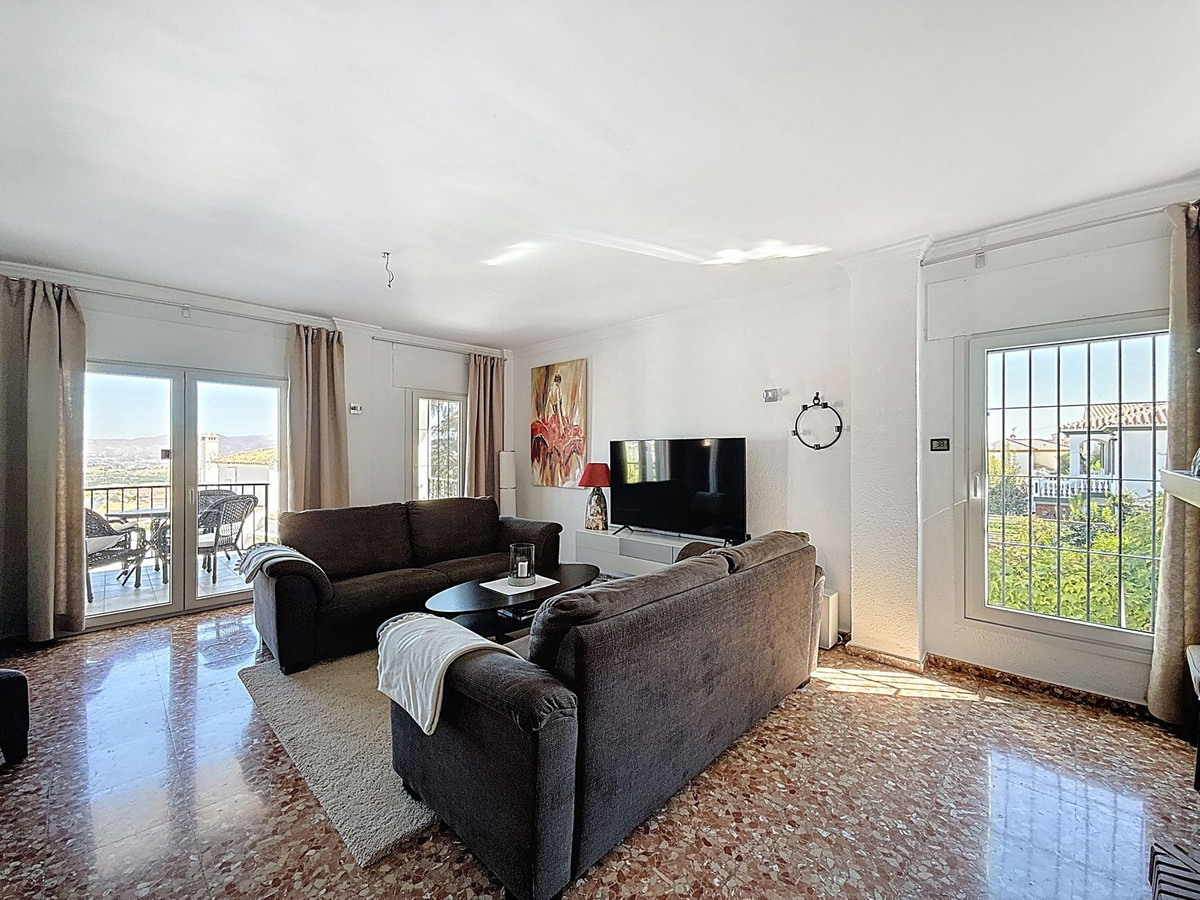 4 Bed Townhouse for sale in Alhaurín De La Torre Costa Del Sol, Málaga, Spain