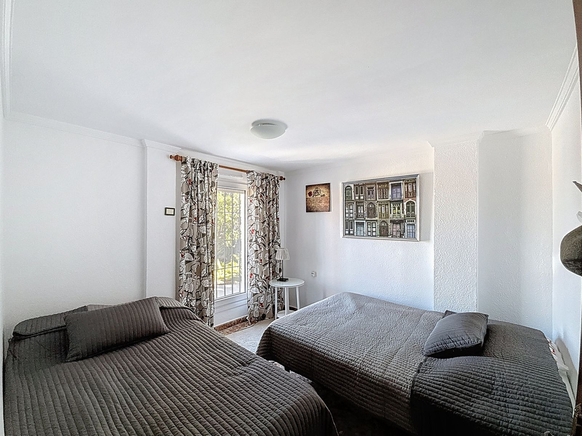 4 Bed Townhouse for sale in Alhaurín De La Torre Costa Del Sol, Málaga, Spain
