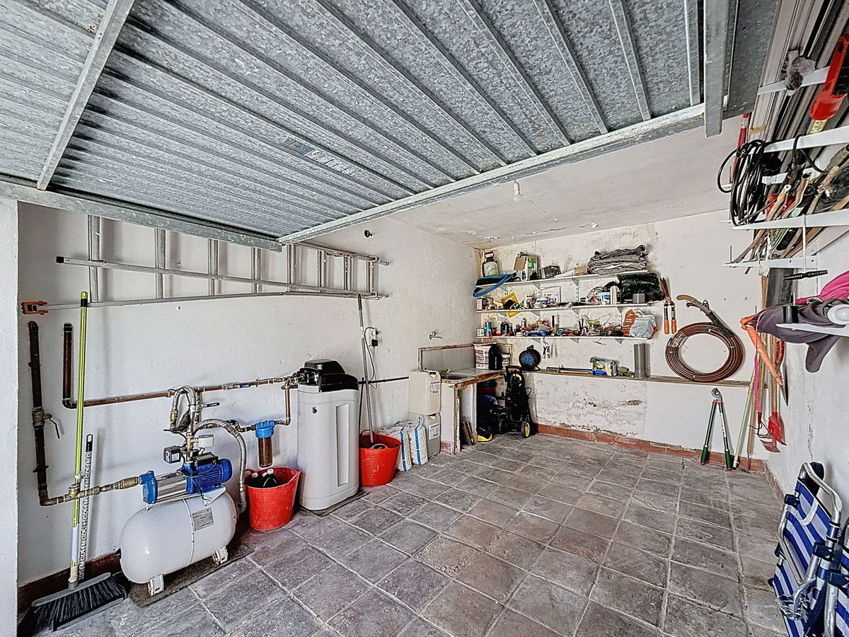 4 Bed Townhouse for sale in Alhaurín De La Torre Costa Del Sol, Málaga, Spain