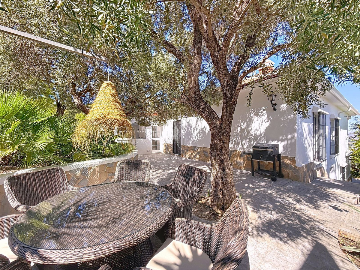 4 Bed Townhouse for sale in Alhaurín De La Torre Costa Del Sol, Málaga, Spain