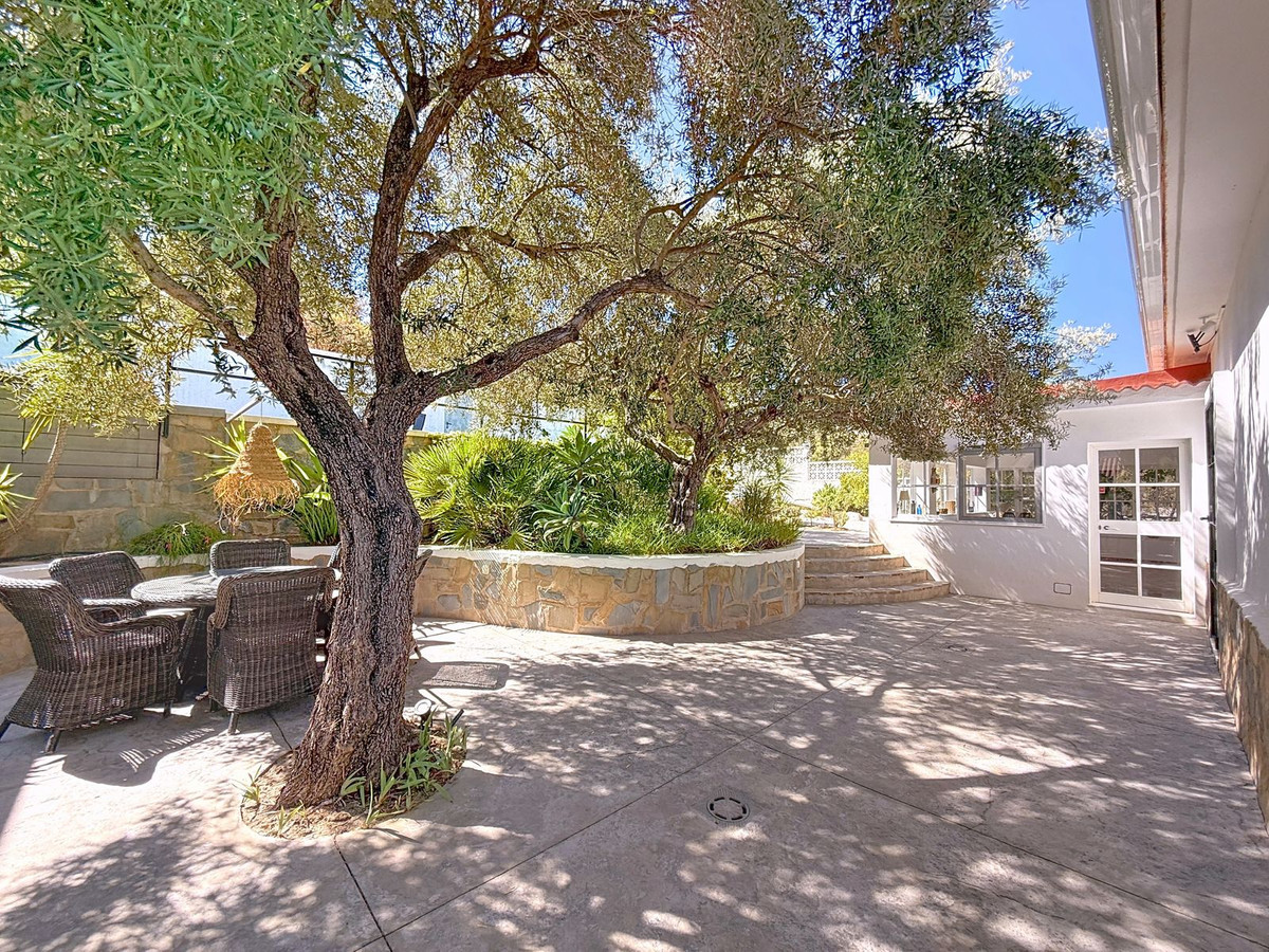 4 Bed Townhouse for sale in Alhaurín De La Torre Costa Del Sol, Málaga, Spain