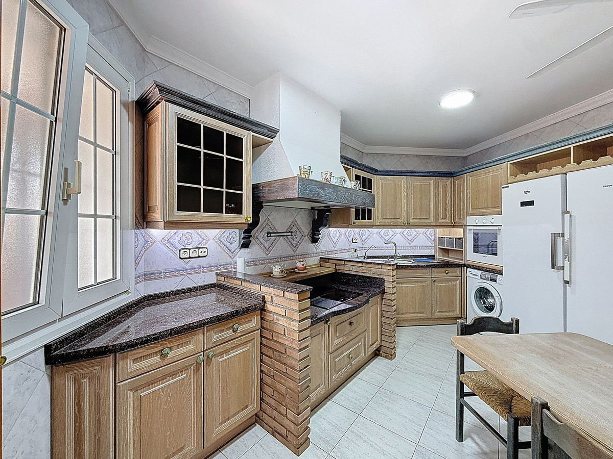 5 Bed Townhouse for sale in Málaga Este Costa Del Sol, Málaga, Spain