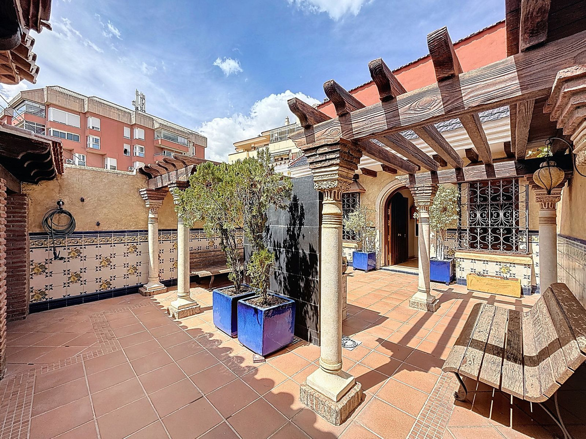 5 Bed Townhouse for sale in Málaga Este Costa Del Sol, Málaga, Spain