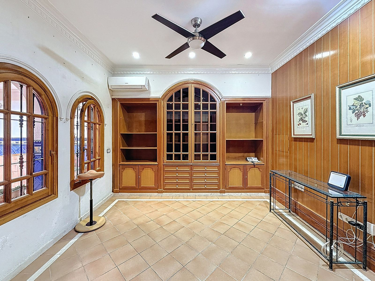 5 Bed Townhouse for sale in Málaga Este Costa Del Sol, Málaga, Spain