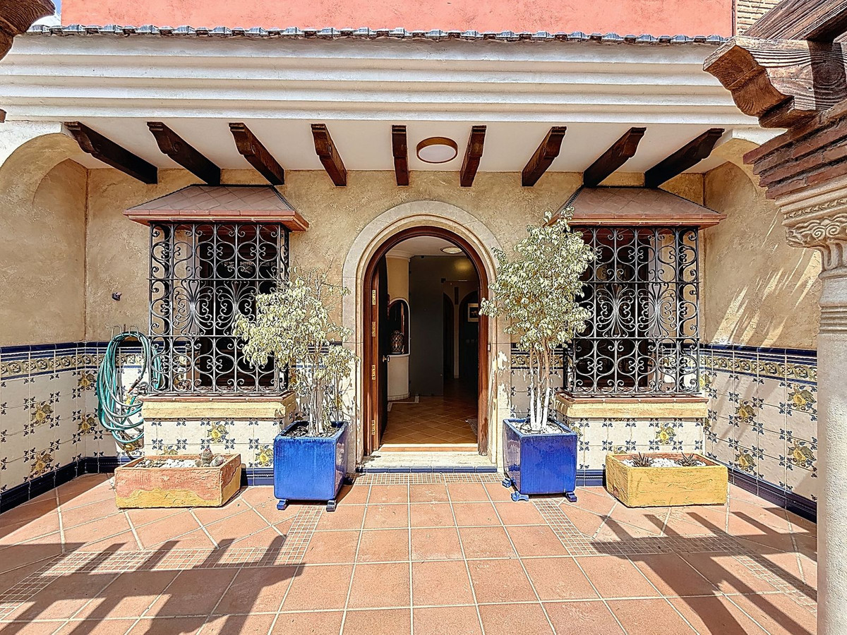 5 Bed Townhouse for sale in Málaga Este Costa Del Sol, Málaga, Spain