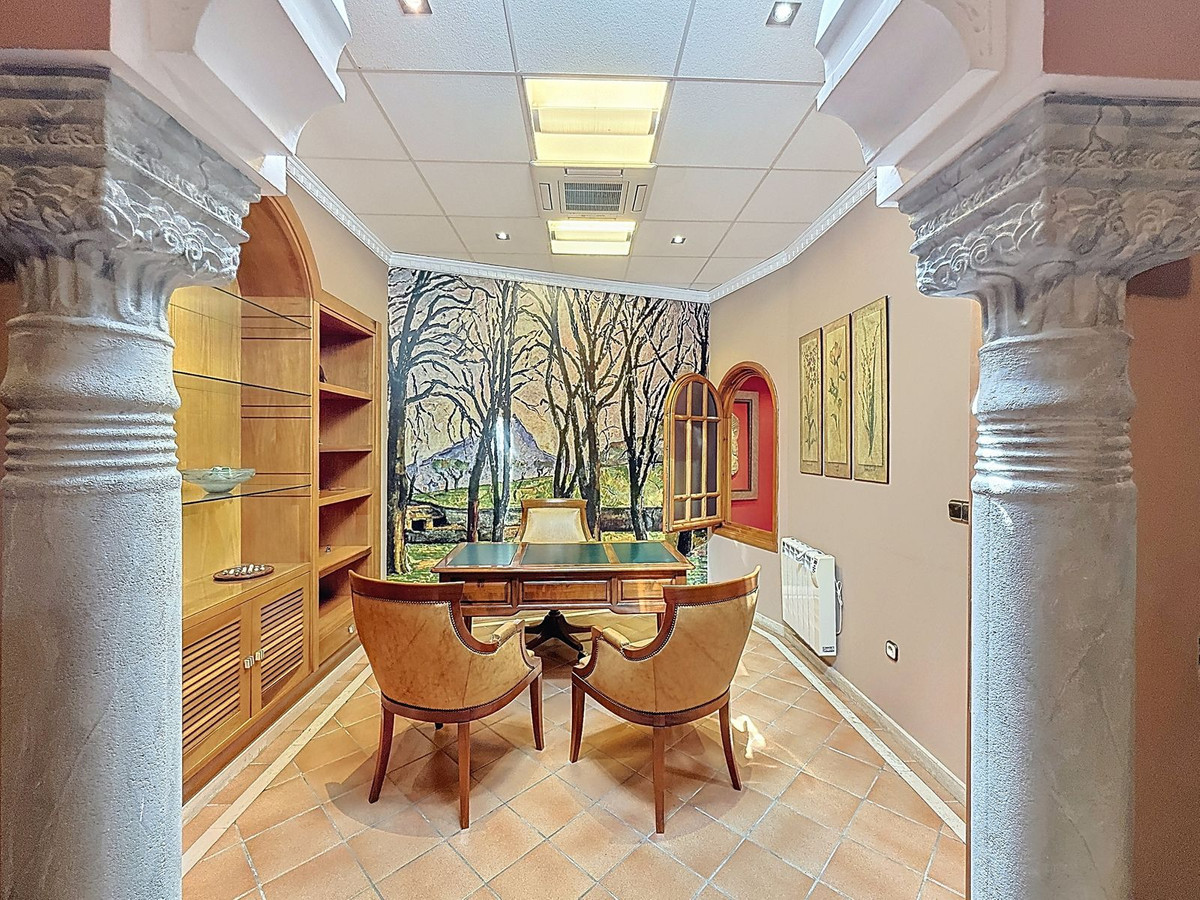 5 Bed Townhouse for sale in Málaga Este Costa Del Sol, Málaga, Spain