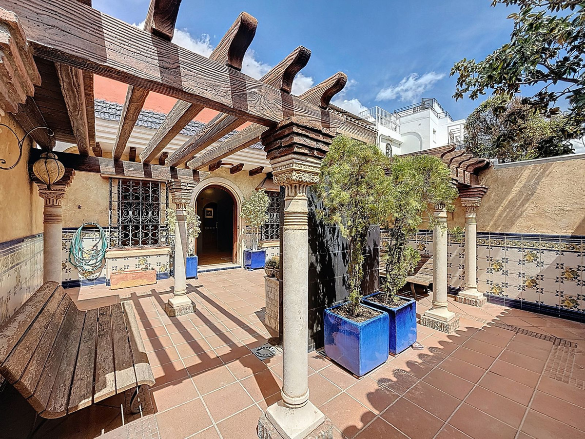 5 Bed Townhouse for sale in Málaga Este Costa Del Sol, Málaga, Spain