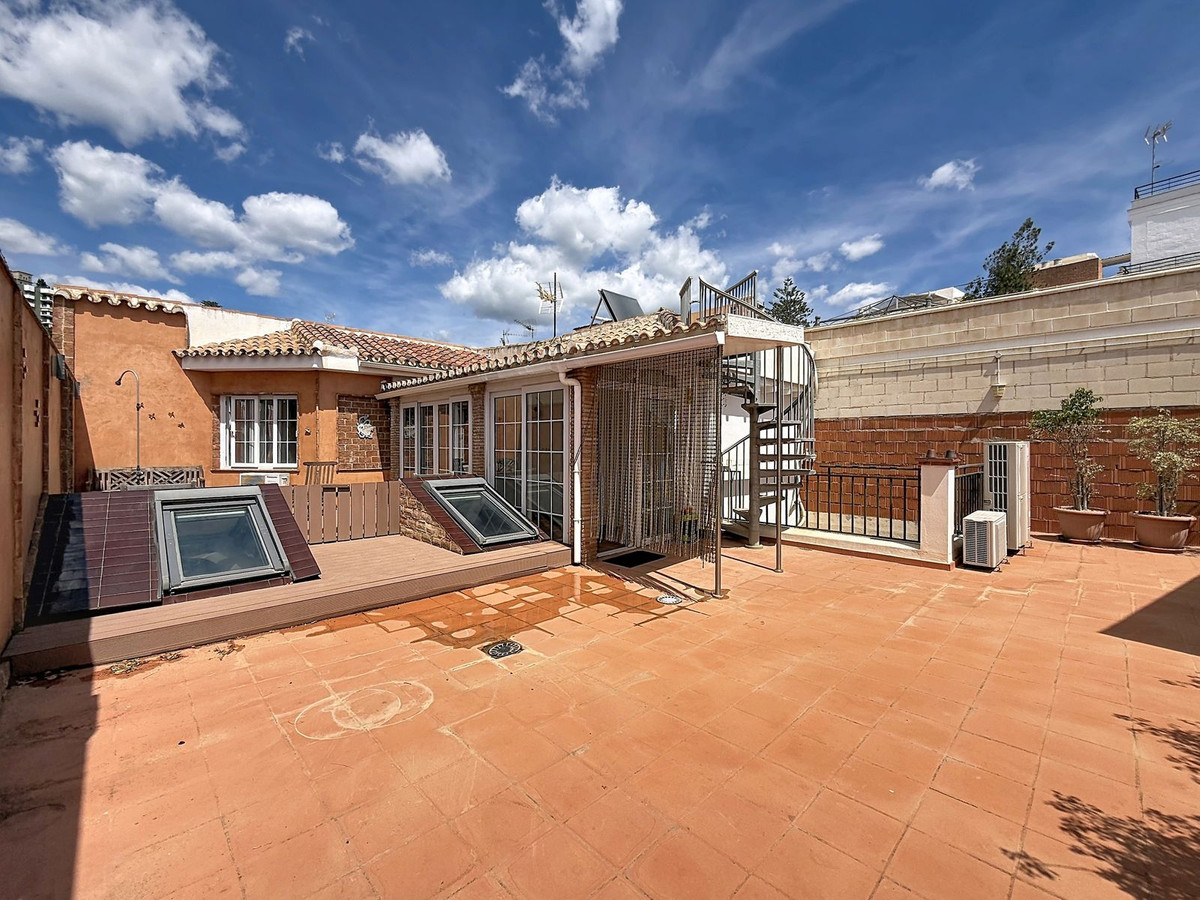 5 Bed Townhouse for sale in Málaga Este Costa Del Sol, Málaga, Spain