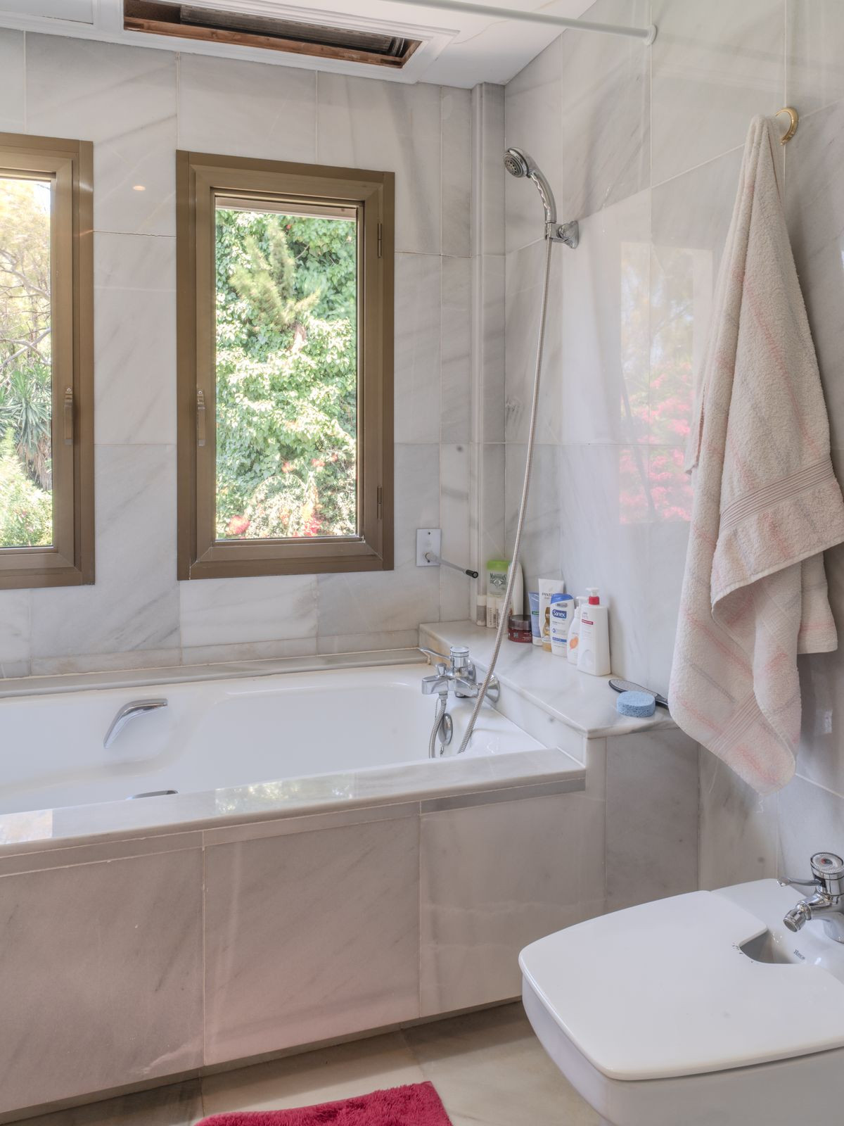 4 Bed Apartment for sale in The Golden Mile Costa Del Sol, Málaga, Spain