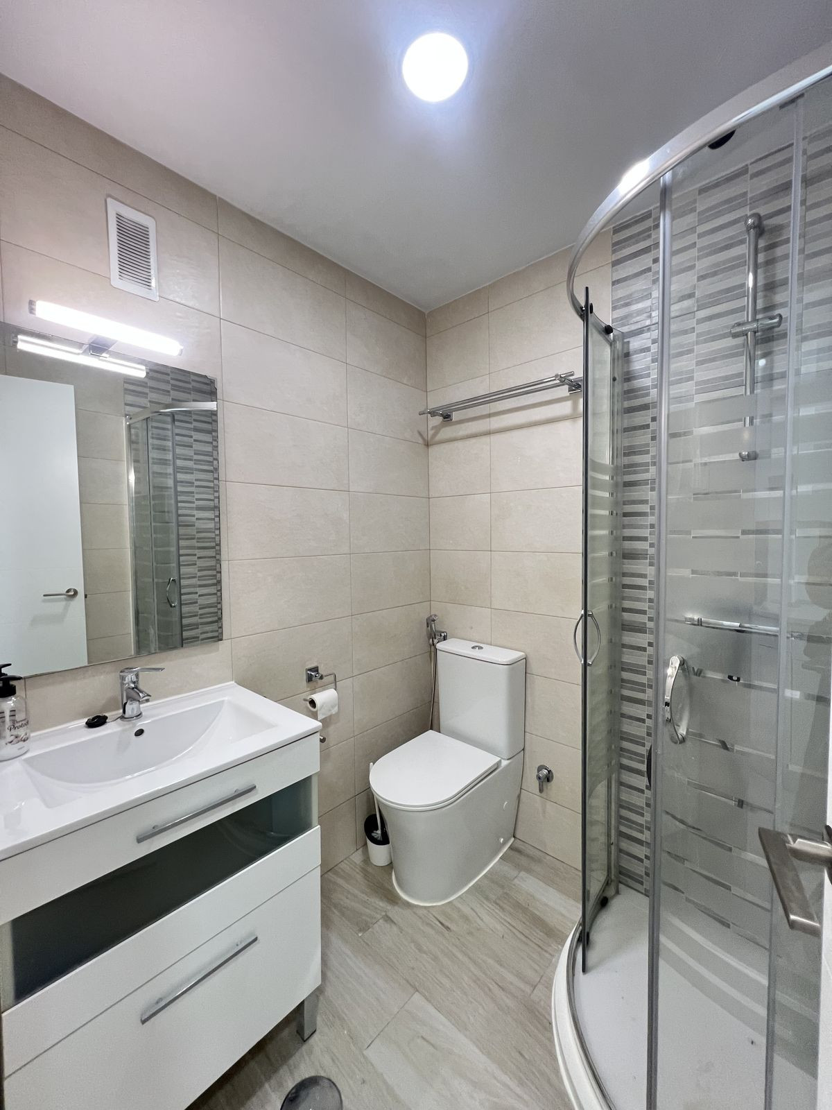 1 Bed Apartment for sale in Torremolinos Costa Del Sol, Málaga, Spain
