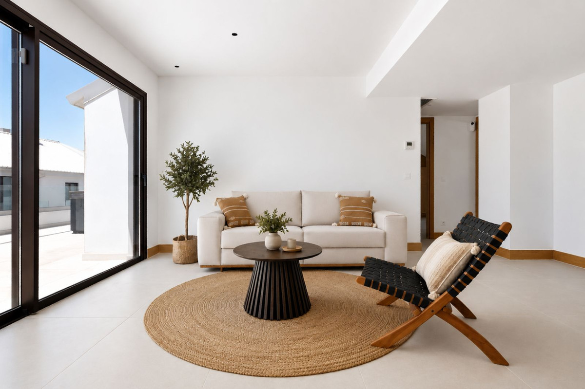 2 Bed Apartment for sale in Higueron Costa Del Sol, Málaga, Spain