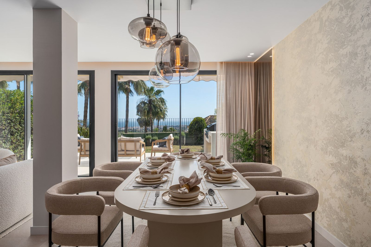 3 Bed Townhouse for sale in La Quinta Costa Del Sol, Málaga, Spain