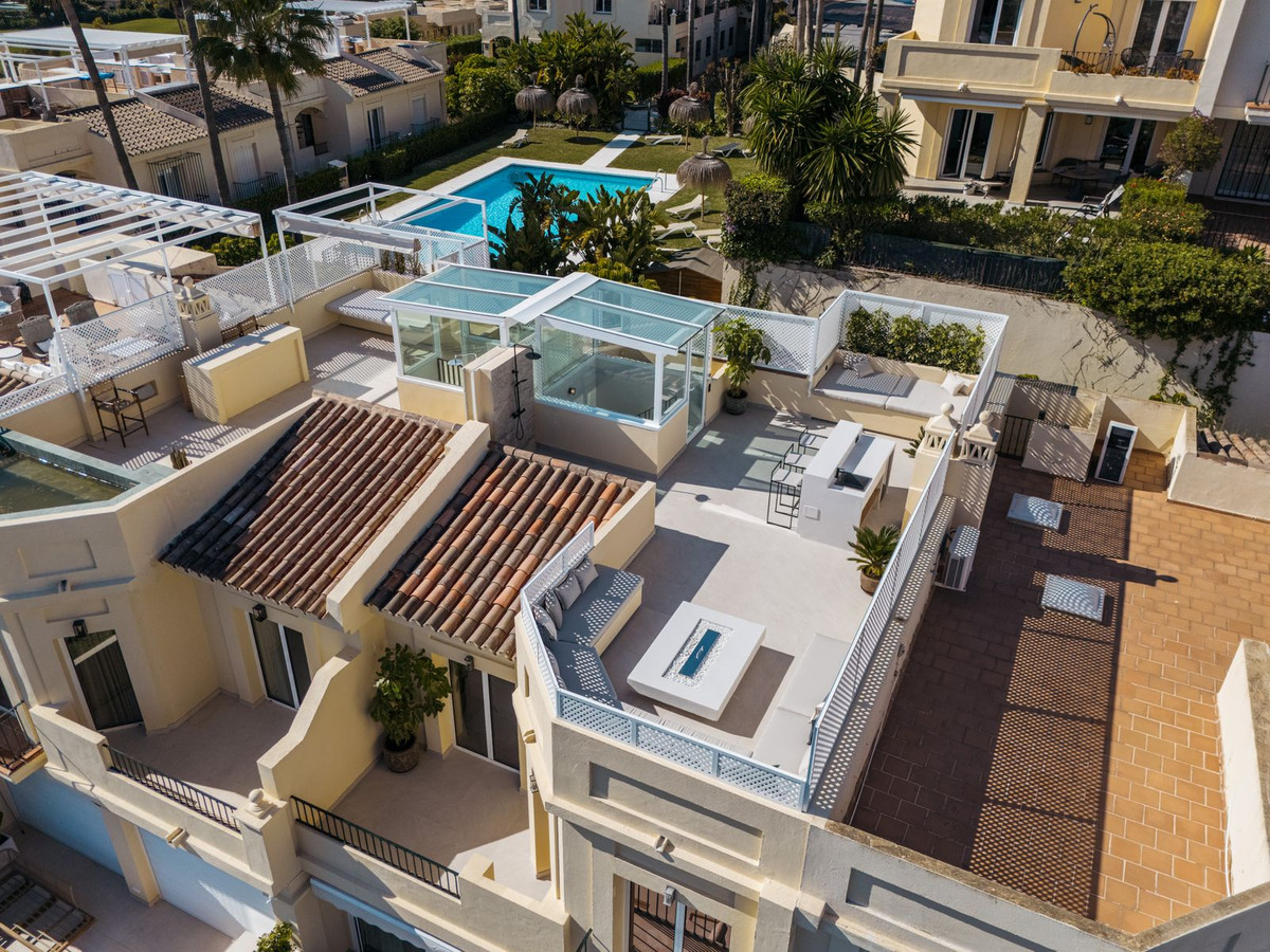 3 Bed Townhouse for sale in La Quinta Costa Del Sol, Málaga, Spain