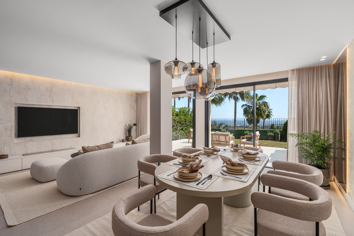 3 Bed Townhouse for sale in La Quinta Costa Del Sol, Málaga, Spain