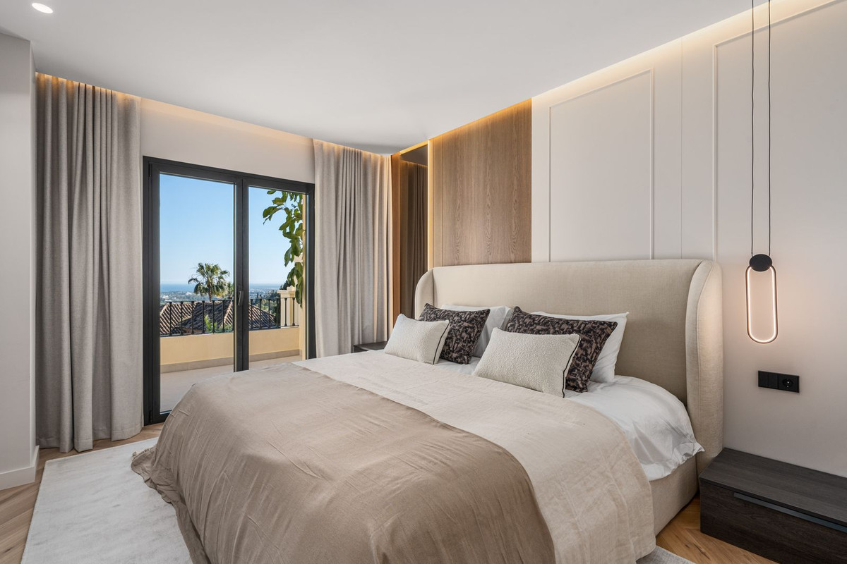 3 Bed Townhouse for sale in La Quinta Costa Del Sol, Málaga, Spain
